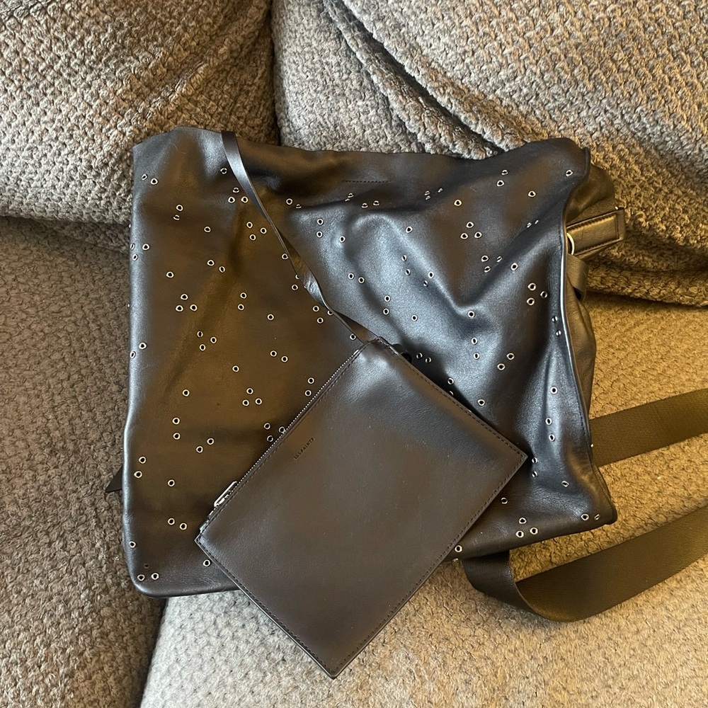 Black tote